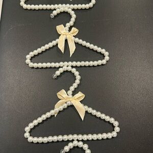 4 mini kid pearl hangers